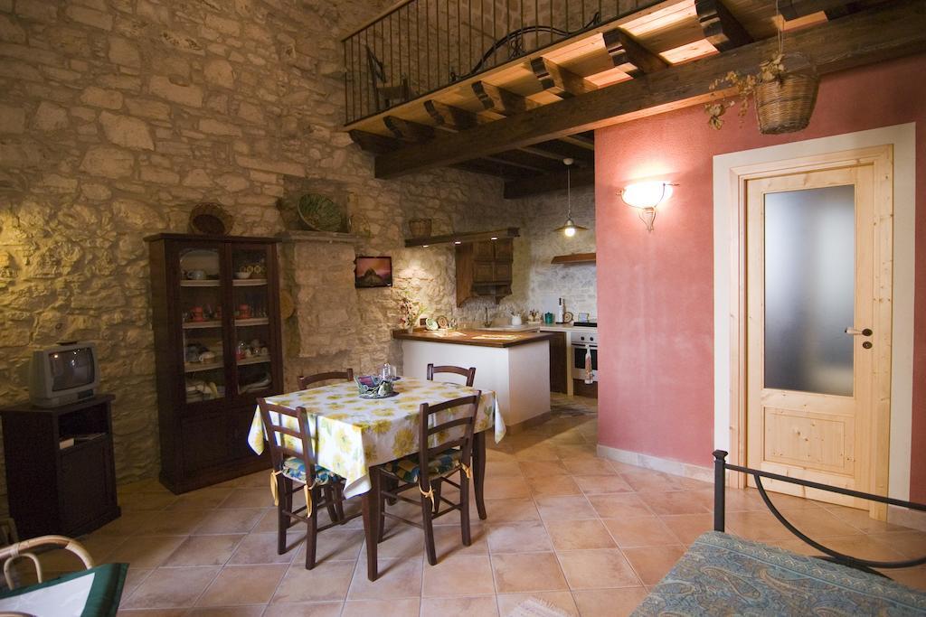 Santa Teresa Lejlighed Erice Værelse billede